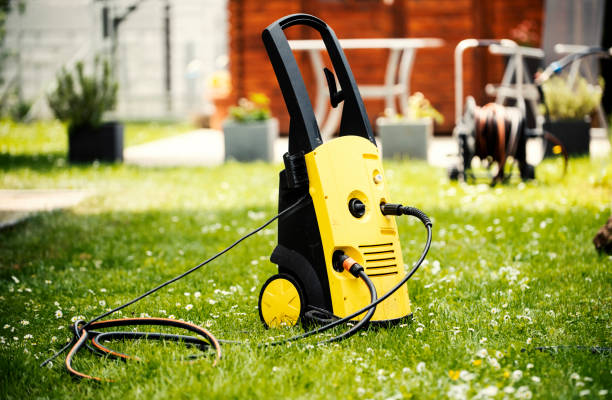 Professional Pressure Washing Services in Macom, IL
